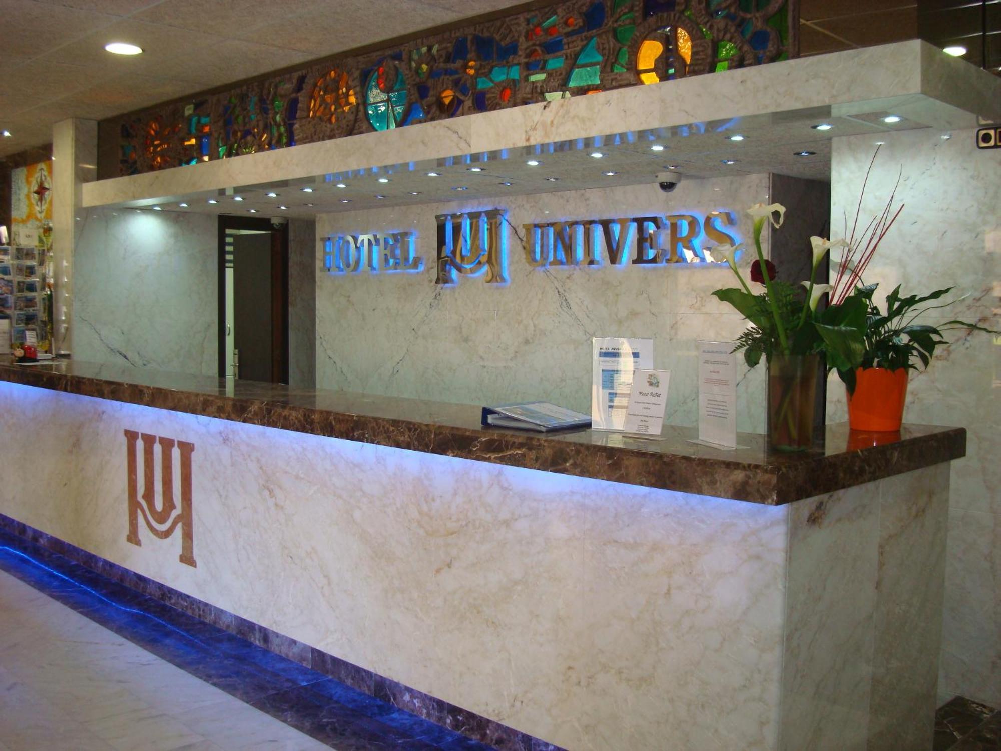 Hotel Univers Roses Exterior photo